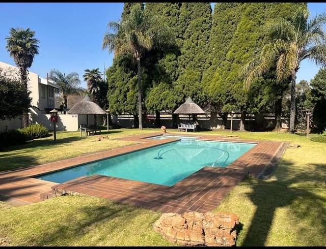 3 BEDROOM TOWNHOUSE FOR SALE IN ATLASVILLE